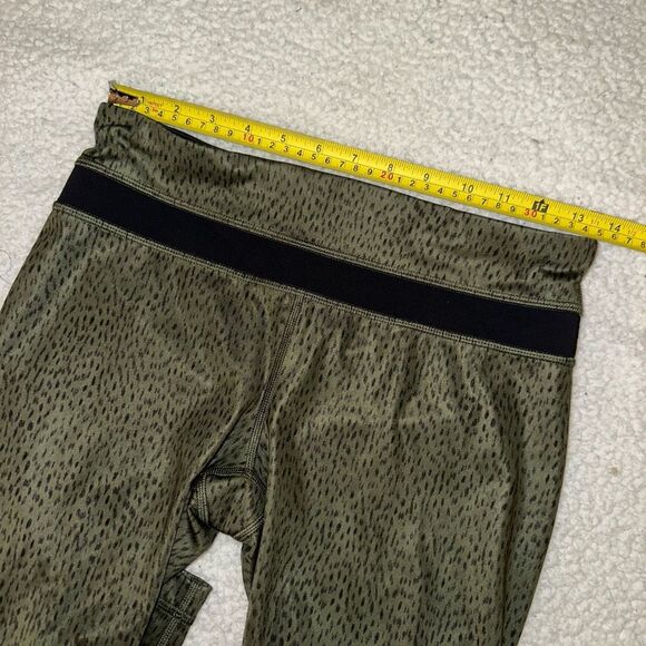 Lululemon Women’s Inspire Crop II Leggings Olive Black Size 6 EUC - Picture 5 of 11